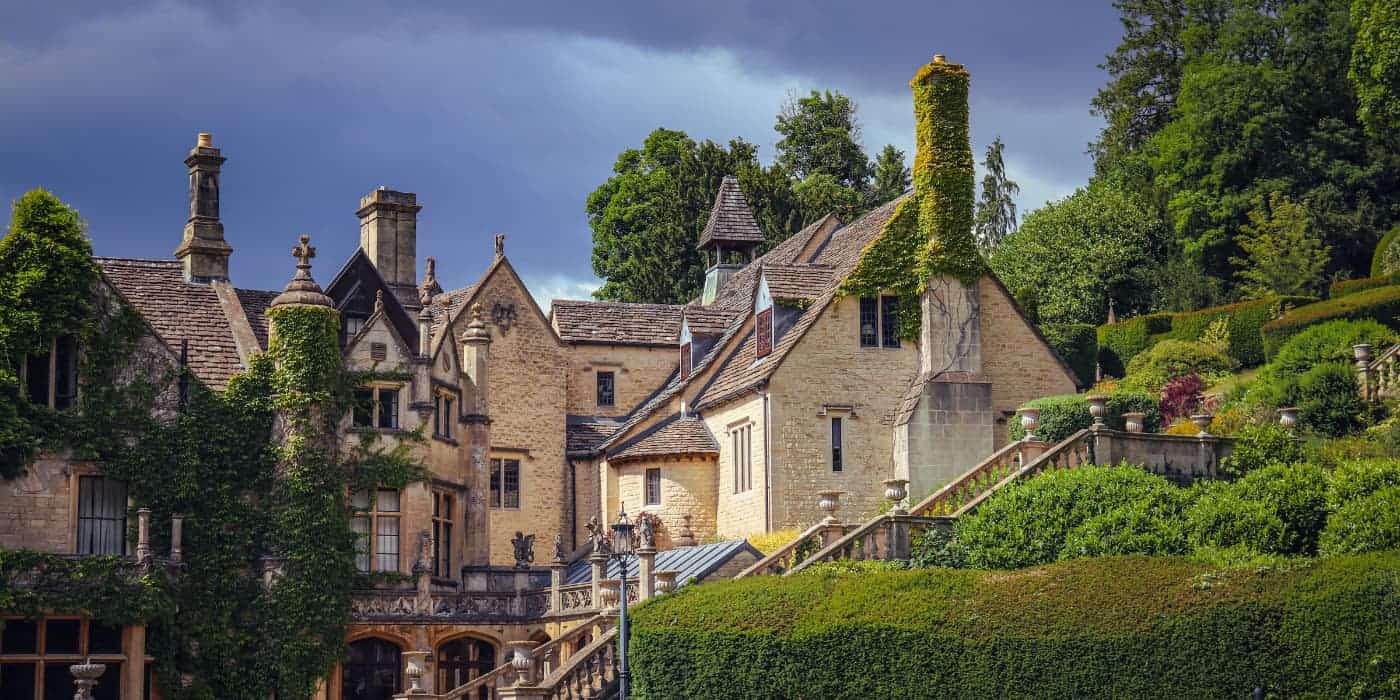 New Manor House & Stately Home Shoot Locations - The Location Guys