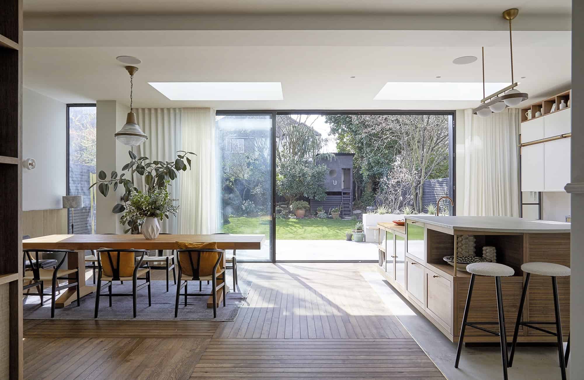 Edward NW10 - A large, wide, family home with contemporary interiors and a south facing rear garden. The property also benefits from off-street parking - The Location Guys