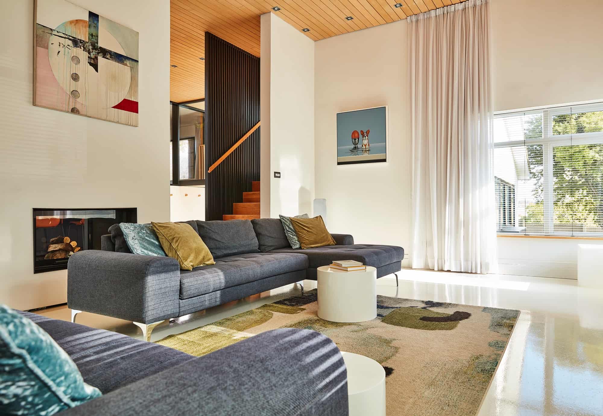 End House LE8 - An incredible mid-century home which has been updated in recent years, with beautiful double height interiors and fantastic natural light - The Location Guys