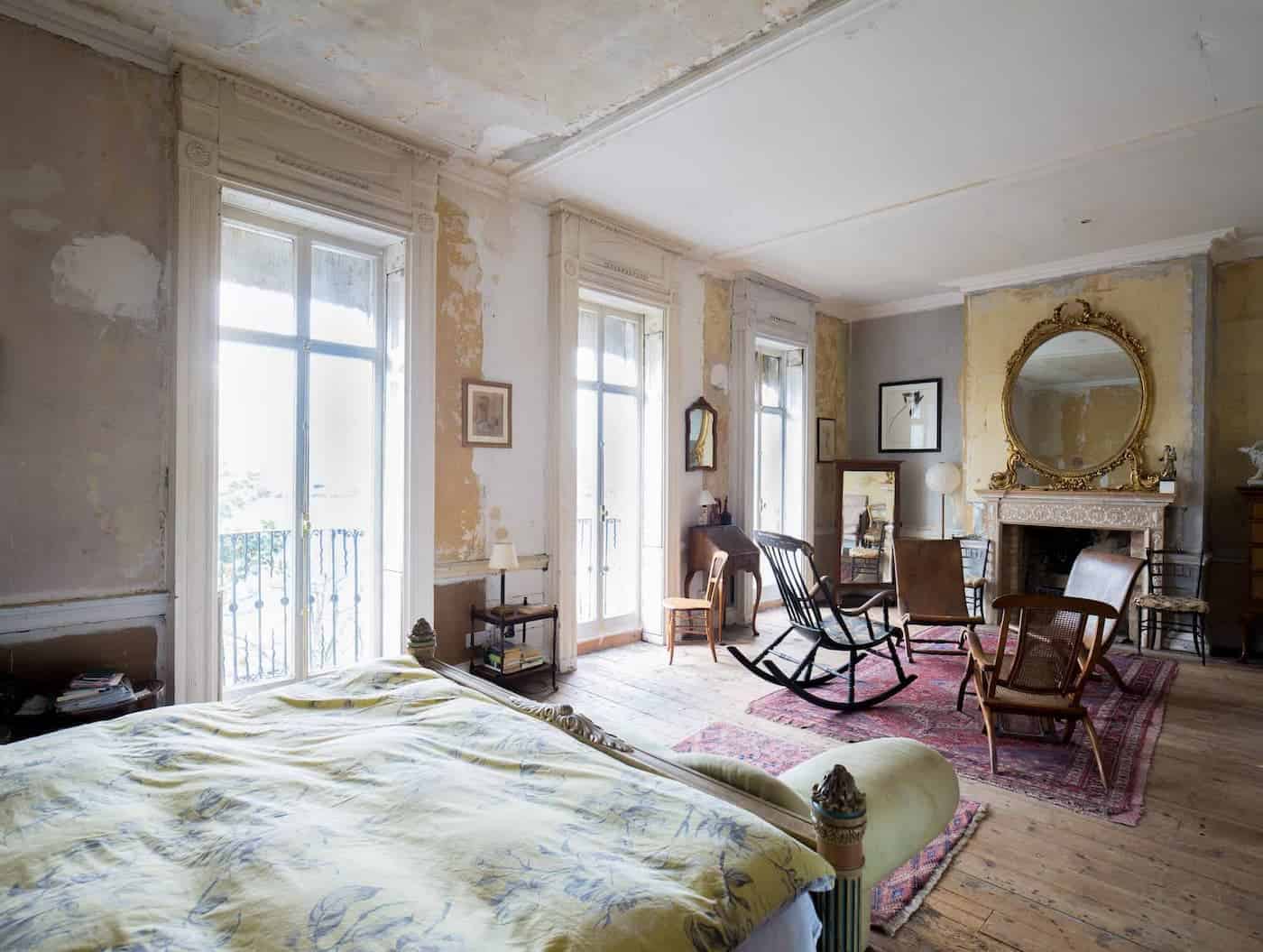 Bygone - Bare Plaster Walls Location in London - The Location Guys