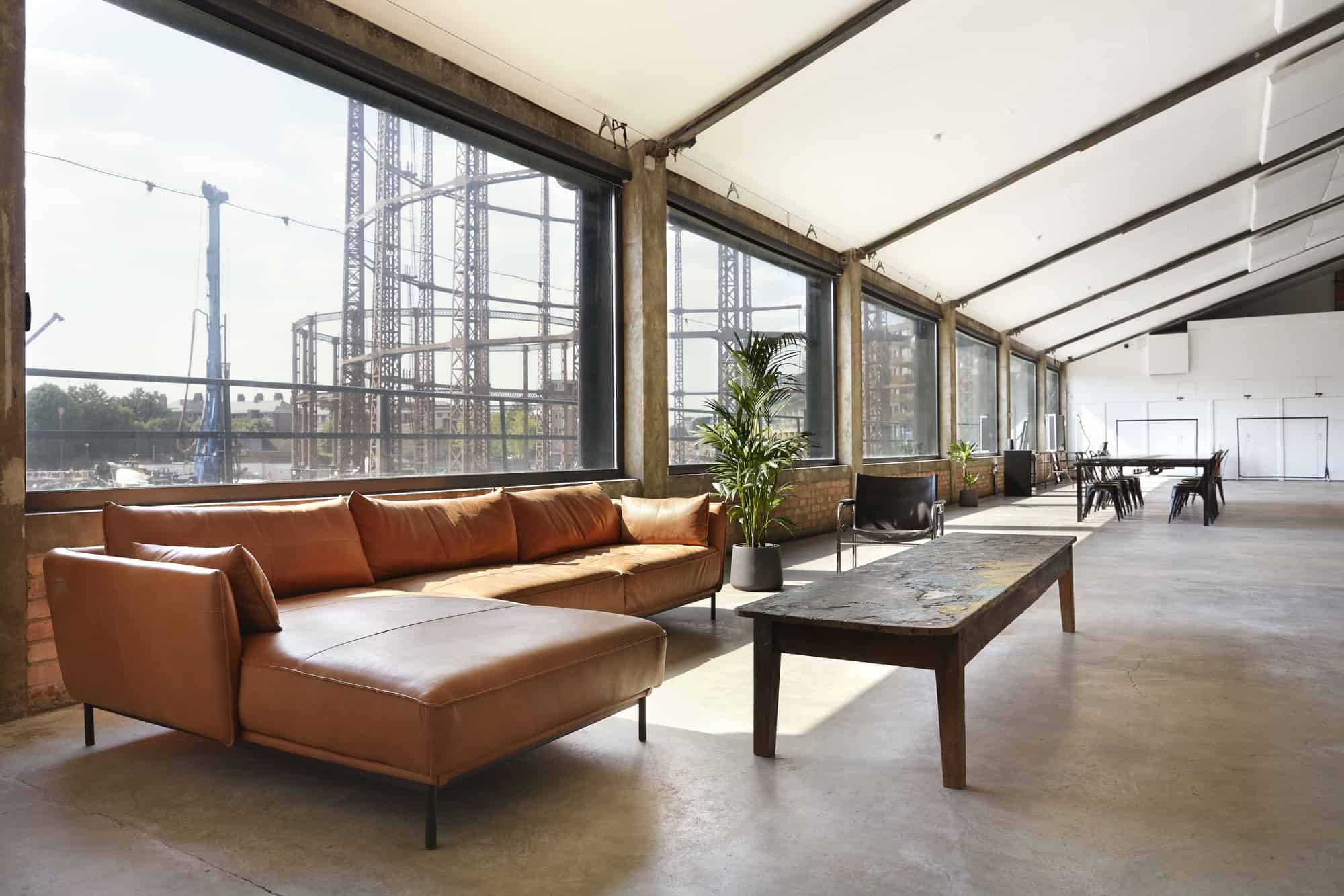 East Warehouse E2 - A large London Warehouse space with rooftop and far reaching urban views. Available for events, photoshoots and filming - The Location Guys