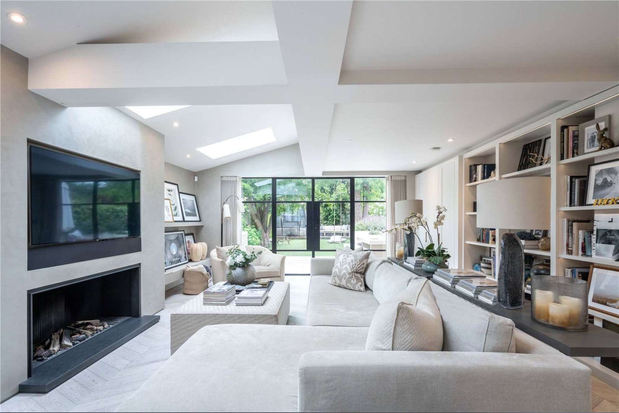 Wimbledon SW19 - Contemporary interiors arranged over three floors. The house is suitable for fashion and home accessories shoots - The Location Guys
